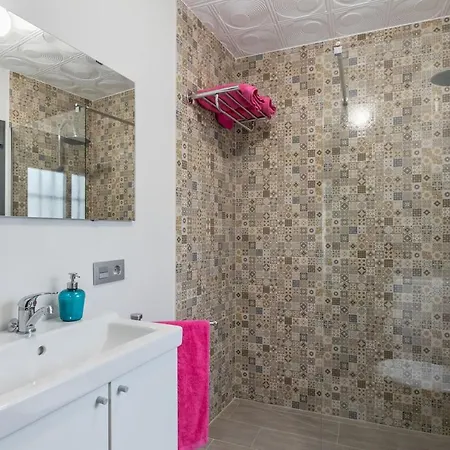 Apartamento Avanti Huerto Del Rey, Acogedor Y Con Encanto *